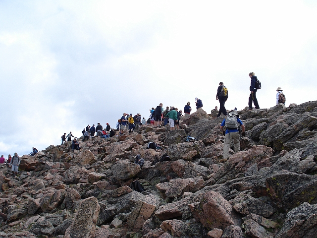 DSC00581.JPG - A popular mountain. Despite the name, there was not a beer city at the top.