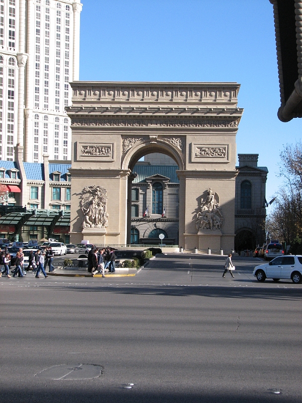 IMG_3146.jpg - Arc de Triumph outside Paris, Las Vegas